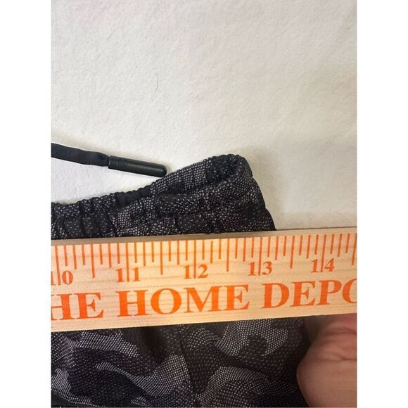 Lululemon Men Pace Breaker Black Camouflage unlined gym active shorts, size smal - Picture 6 of 7